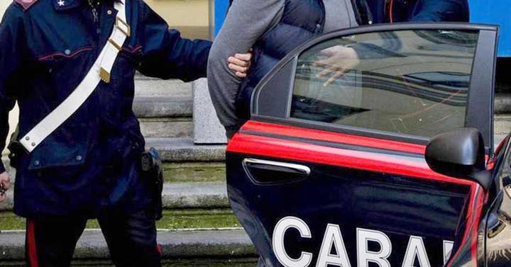 Carabinieri nel Nisseno arrestano un uomo violento: picchiò la moglie e le distrusse l’auto
