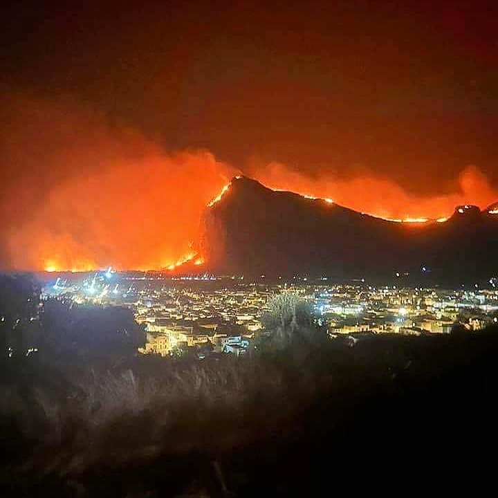 Incendi: distrutti 59mila ettari, il 75% è in Sicilia