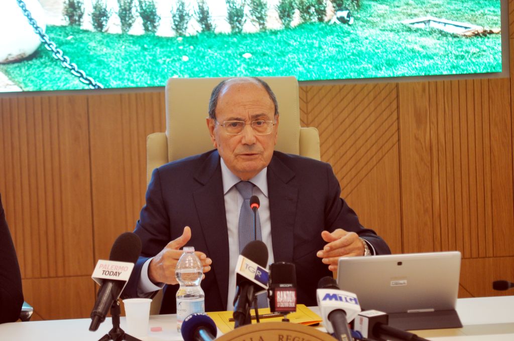 Caro voli, Schifani “Governo in ritardo, in atto brutale speculazione”