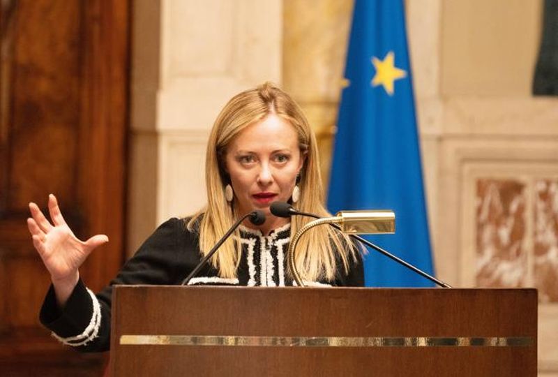 Meloni “Il salario minimo può creare problemi, apriamo il confronto”