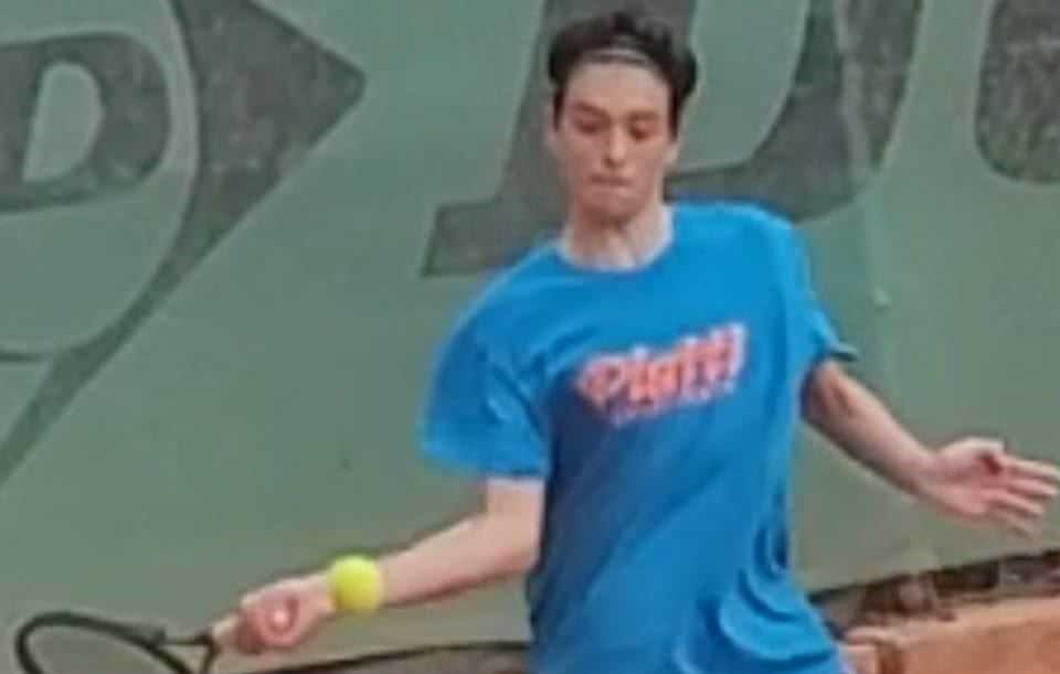 Tennis. Il 31 luglio il talento gelese Salvatore Elia Di Simone parte per il suo primo torneo mondiale ITF Junior a Leira in Portogallo