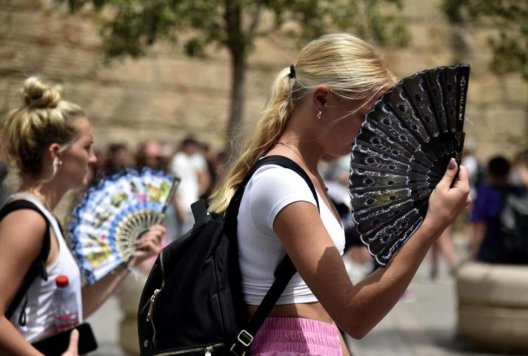 Caldo: ondata fino a 39 gradi al Centro-Nord, medie stagionali al Sud