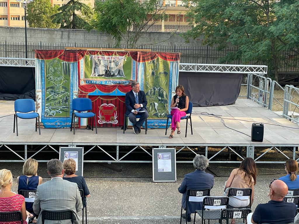 Caltanissetta. Il sindaco Roberto Gambino  all’incontro su “Commissioni d’Inchiesta e Indagini Penali” al parco Palmintelli