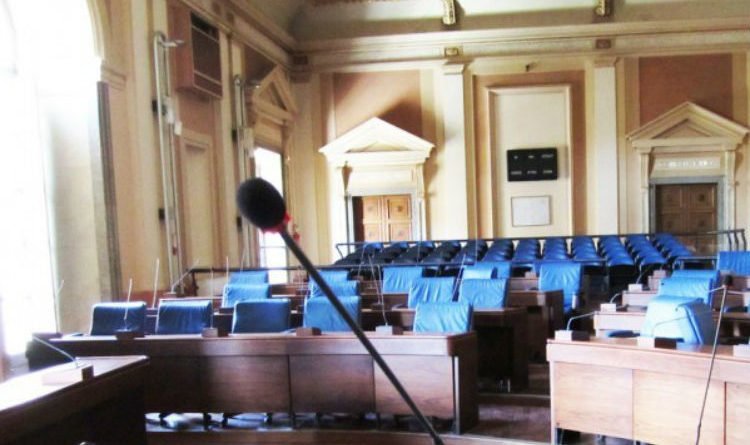 Caltanissetta, in Consiglio Comunale di oggi surroga del consigliere dimissionario Adornetto e il subentro del primo non eletto