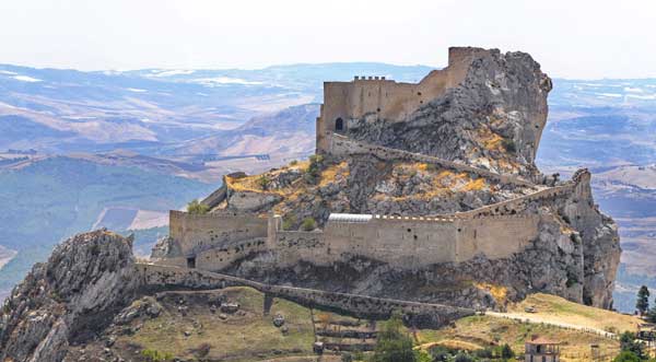 Mussomeli, Antica Fiera del Castello. Sindaco Catania: “Divertimento ed eccellenza culinaria locale”