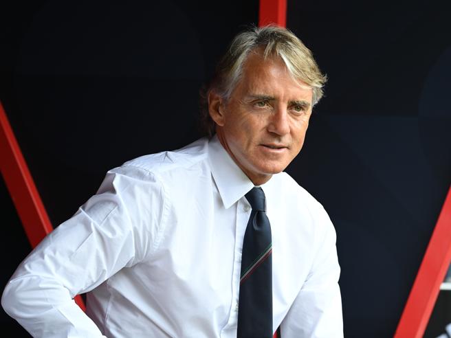 Calcio, Mancini si è dimesso: dai trionfi Europei ai  flop mondiali