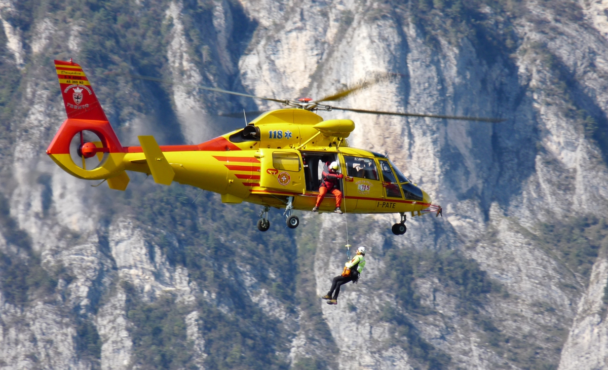 Due giovani finanzieri soccorritori  morti durante scalata in montagna
