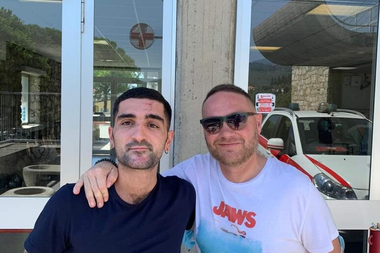 Ex portiere perde il piede dopo un incidente stradale, ma viene tesserato in una nuova squadra