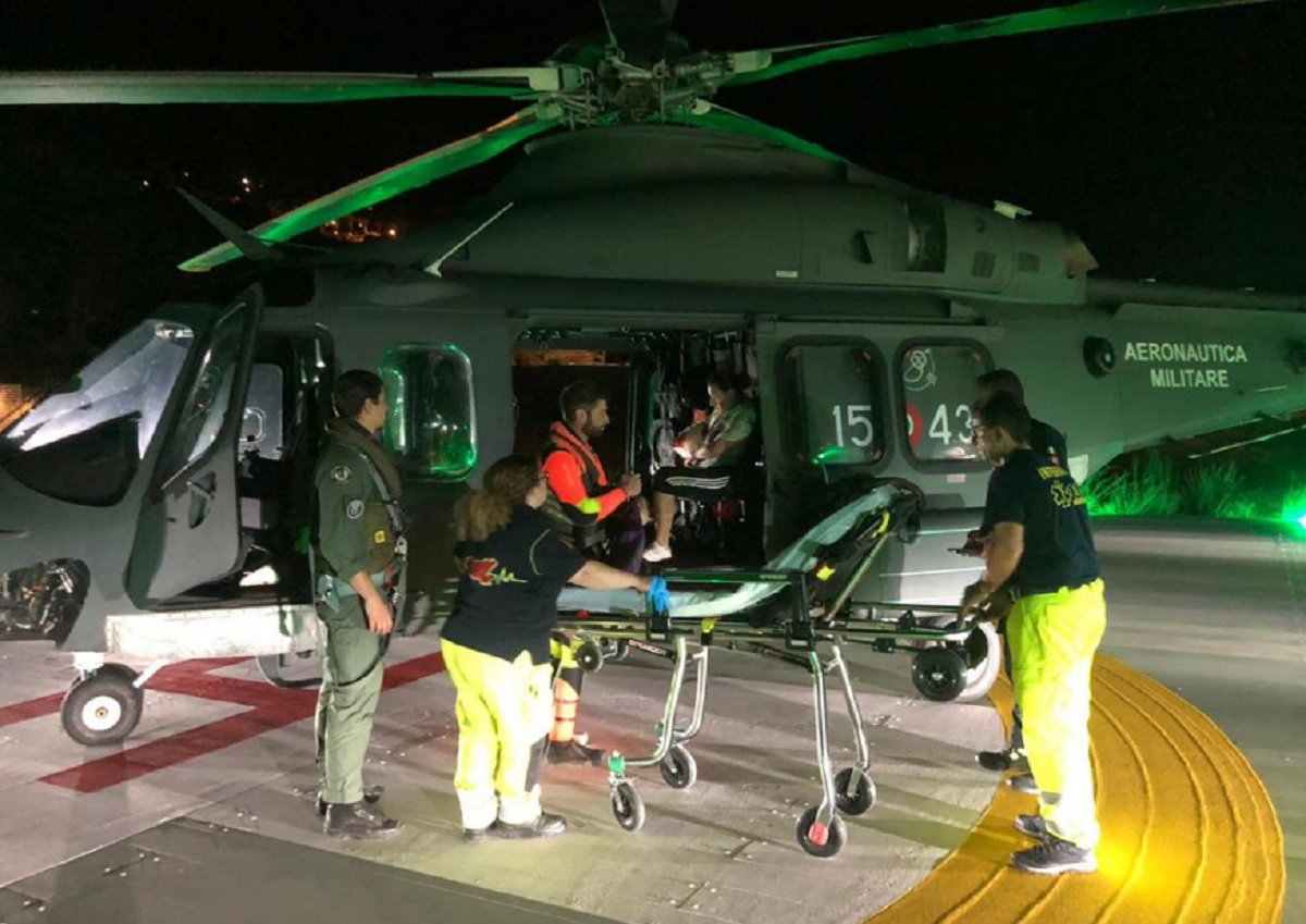 Spettacoli di beneficienza per ricostruire la chiesa distrutta dagli incendi