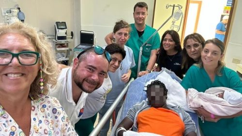 Nasce bimba a Lampedusa, 2 parti in 12 giorni dopo lo sbarco