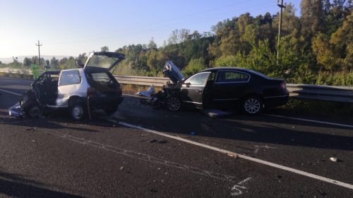 C’è anche una bambina di 4 anni tra le 3 vittime di un terribile incidente stradale