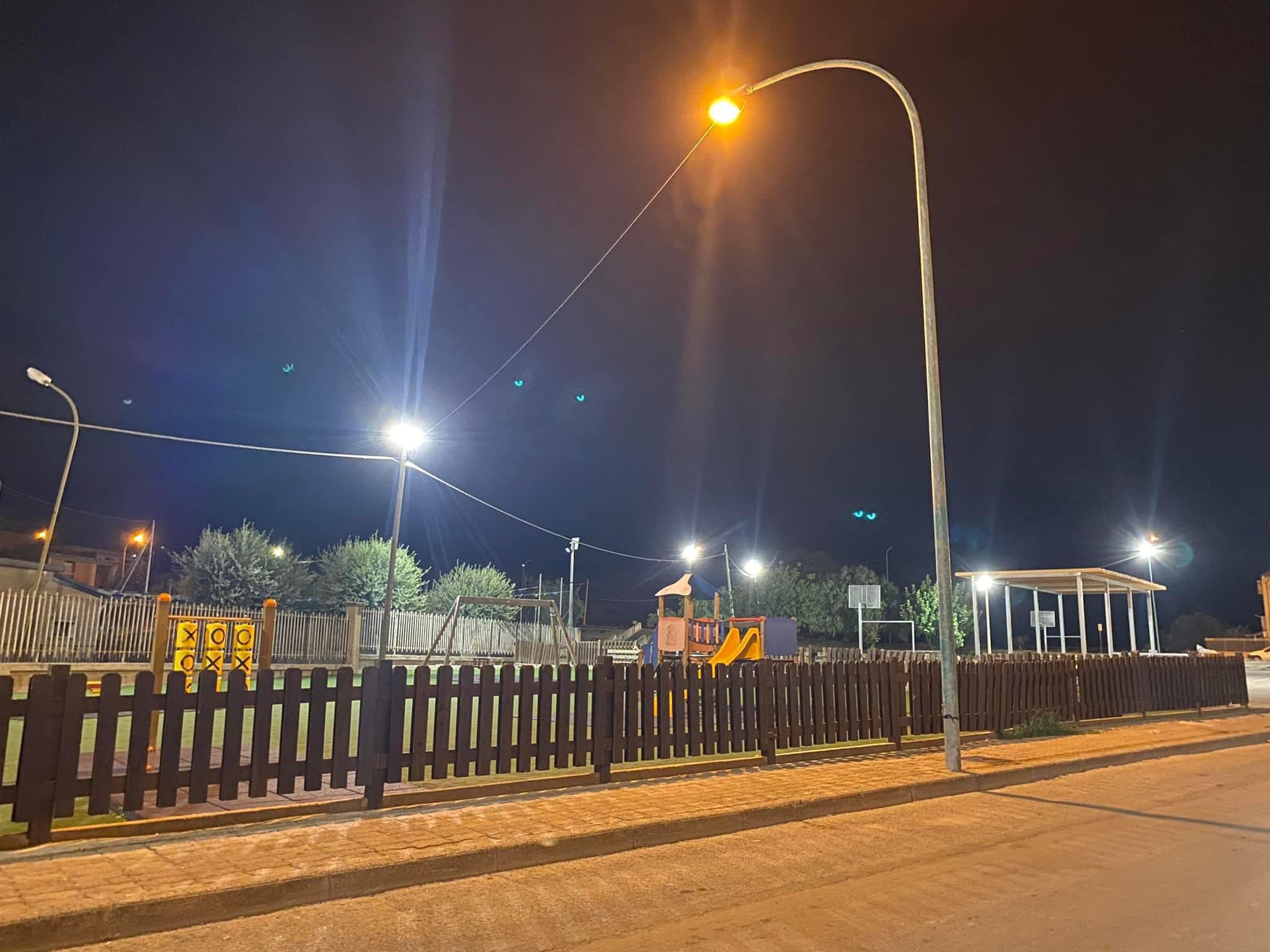 Riesi. Ripristinata la pubblica illuminazione nel piazzale De Andrè