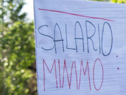 Petizione sul salario minimo: 100 mila firme in 24 ore e il sito va il tilt