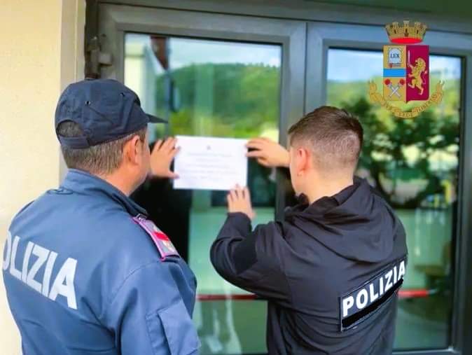 Caltanissetta, locali senza autorizzazione e personale di sicurezza. Polizia sanziona i titolari