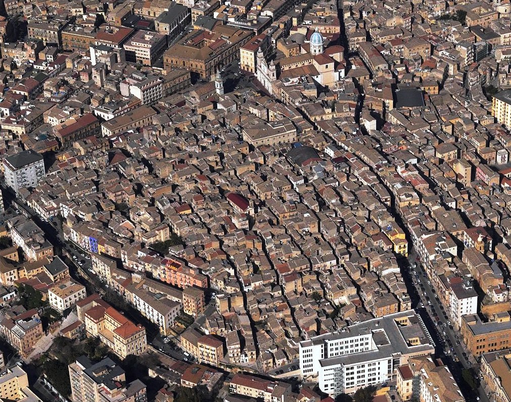 Caltanissetta, Janni (Italia Nostra): “Quale attrazione stimolerebbe l’acquisto delle case a 1 euro?”