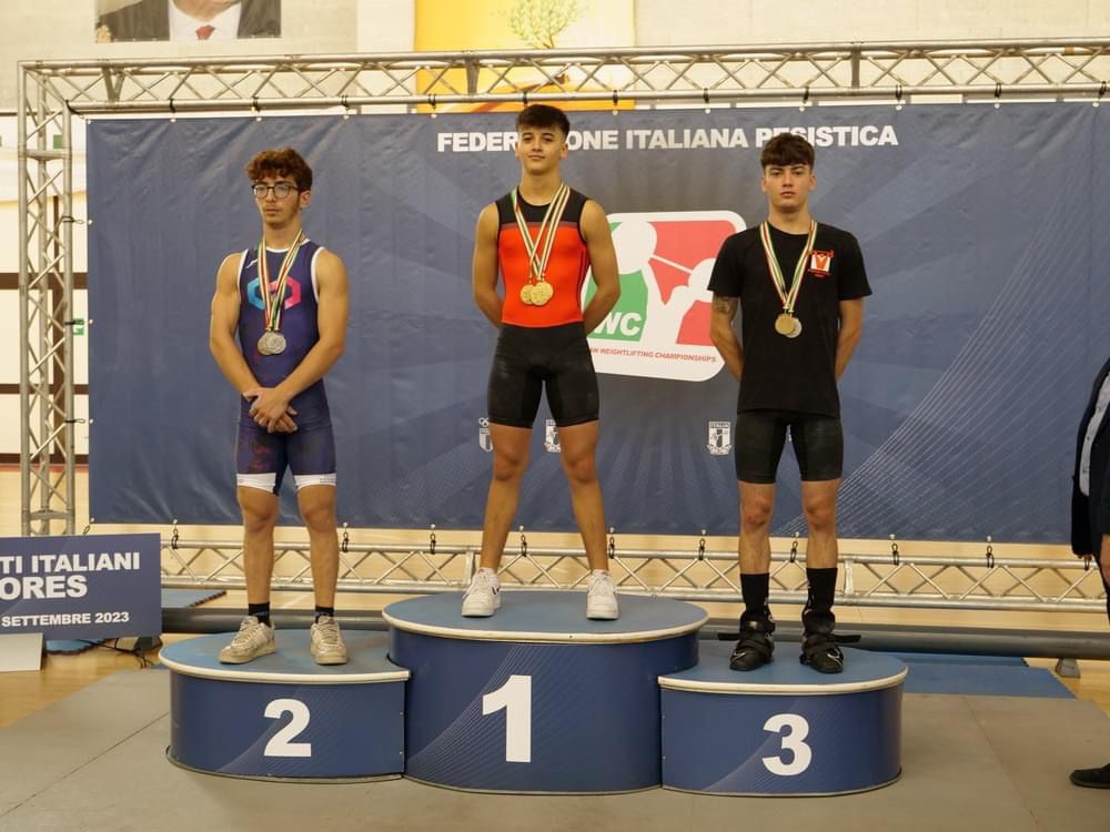 Pesistica, campionati Juniores: brilla Ettore Antonio Pilato che si impone nella categoria 55 kg.