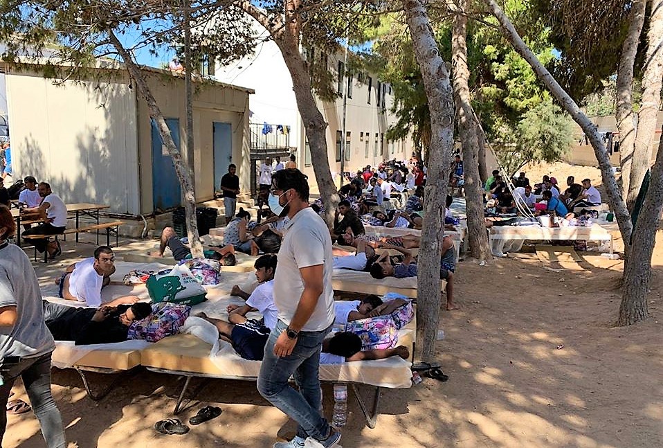 Migranti: 1344 in hotspot Lampedusa, disposti trasferimenti