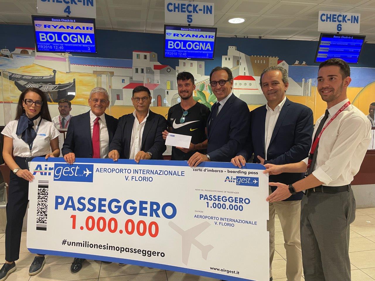 Sicilia. L’aeroporto di Trapani Birgi festeggia il suo milionesimo passeggero dall’inizio del 2023