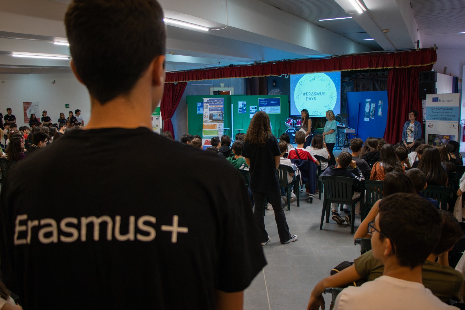 Caltanissetta, ErasmusDay: il Rapisardi Da Vinci accoglie gli studenti delle scuole medie