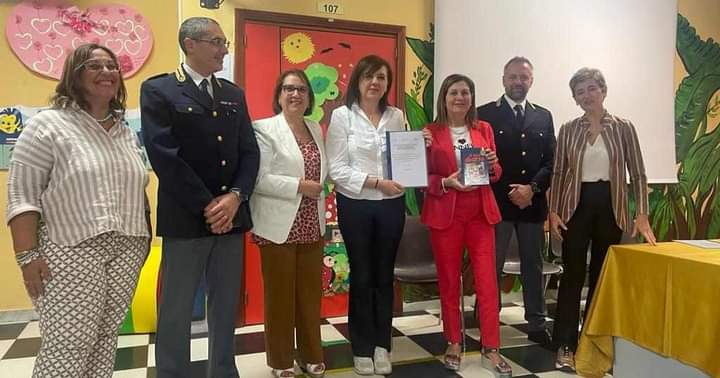 Caltanissetta, “Cyberaccontiamo” alla Sciascia: studenti incontrano il Questore Agnello