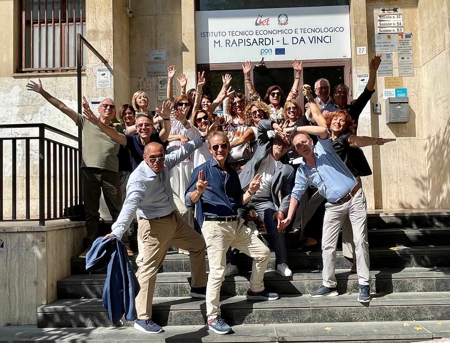 Caltanissetta, dopo 40 anni la 5^ F del Rapisardi di nuovo insieme