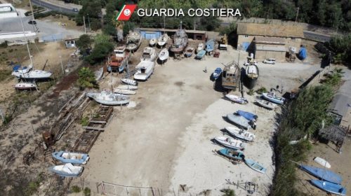 Sequestrato Cantiere Navale privo di concessione demaniale marittima in corso di validità nel porto rifugio di Gela