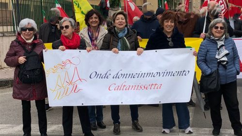 Caltanissetta, centro antiviolenza: “Serve una rete efficace per aiutare le vittime”