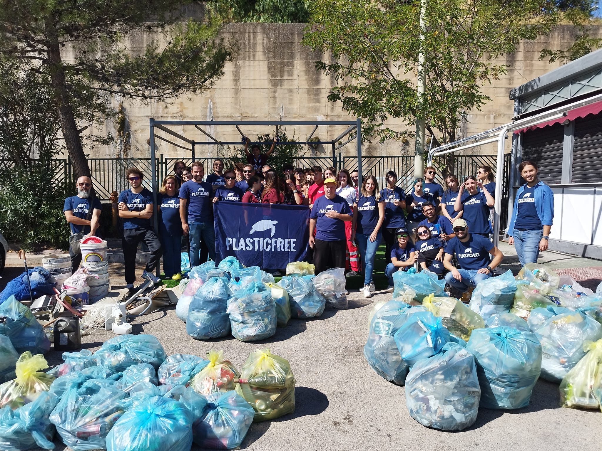 Caltanissetta, Plastic Free: “sempre più rifiuti abbandonati per strada”