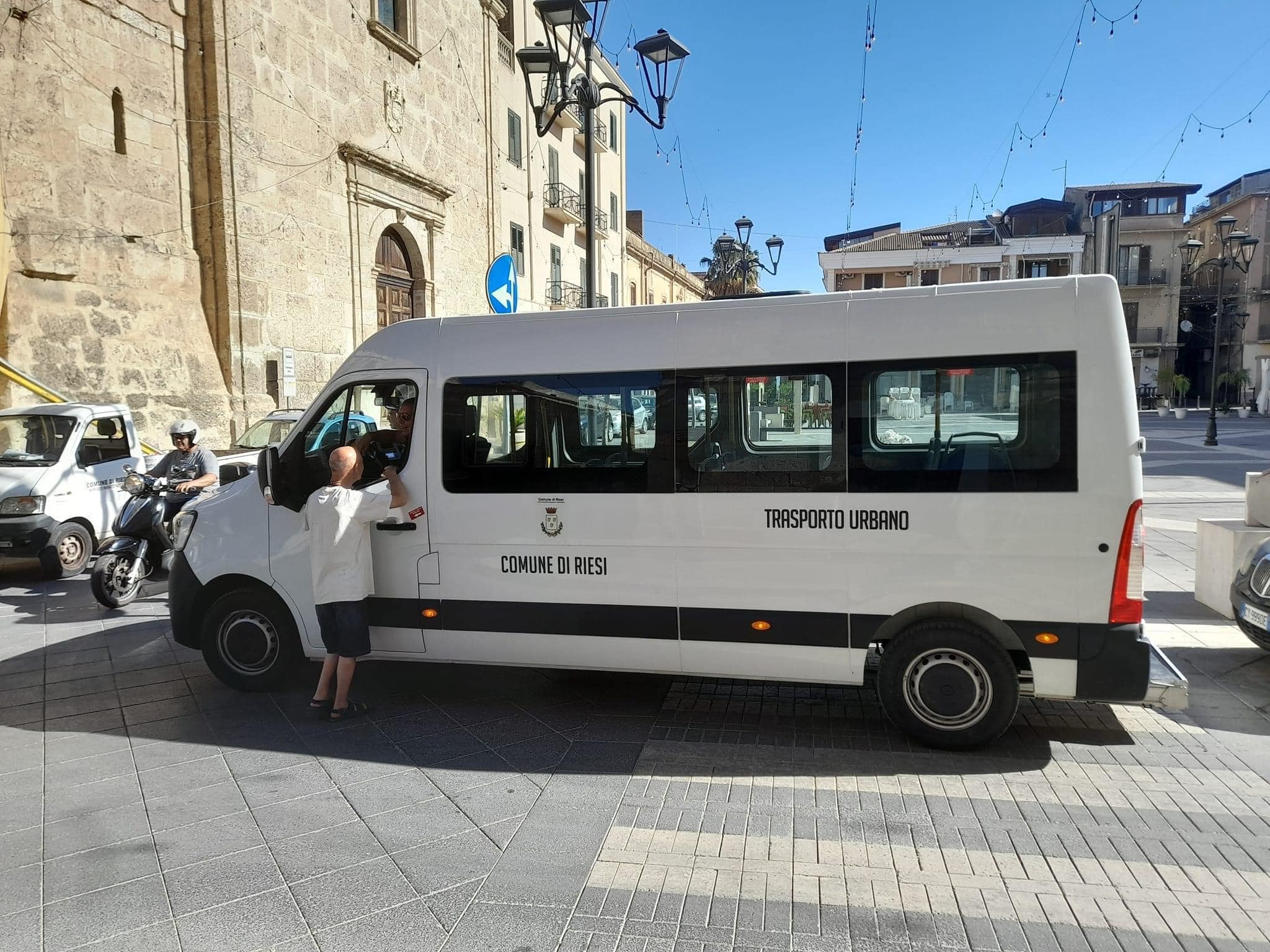 Riesi. L’1 e 2 novembre istituito bus navetta per il cimitero comunale