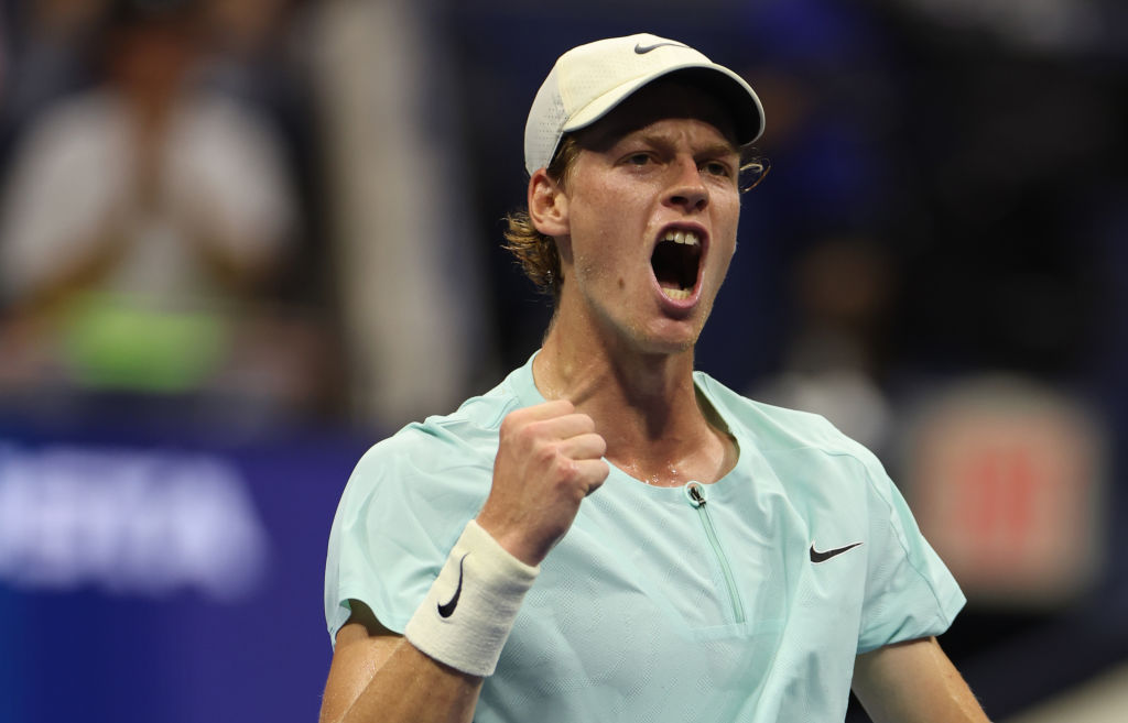 Sinner da urlo, ora Djokovic in finale. L’Italia è con Jannik
