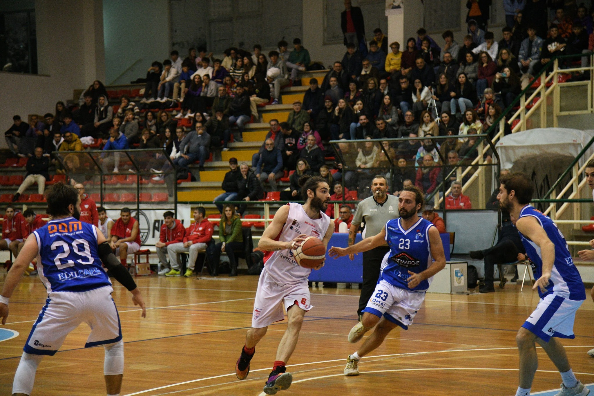 Basket maschile Serie C. L’Invicta Basket perde 60-78 in casa con il Basket Academy Catanzaro