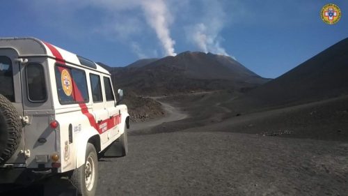 Turista 67enne, colto da malore, muore nel corso di un’escursione sull’Etna