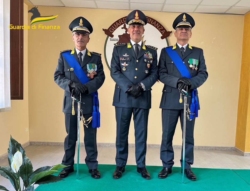 Fiamme Gialle, i sottotenenti Roberto Gargiulo e Vincenzo Puma rientrano a Caltanissetta dopo formazione all’Accademia della Guardia di Finanza di Bergamo