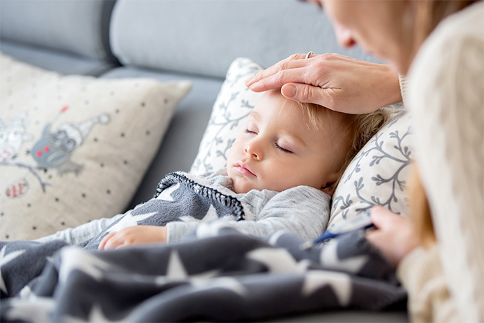 Influenza bimbi, ecco cosa fargli mangiare: i consigli del pediatra