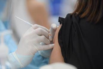 Tumori, nel Lazio 46mila ricoveri l’anno: al via ‘Vaccinazione paziente oncologico’
