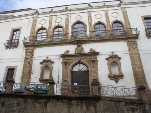 Caltanissetta, Biblioteca Scarabelli: variazione eccezionale dell’orario