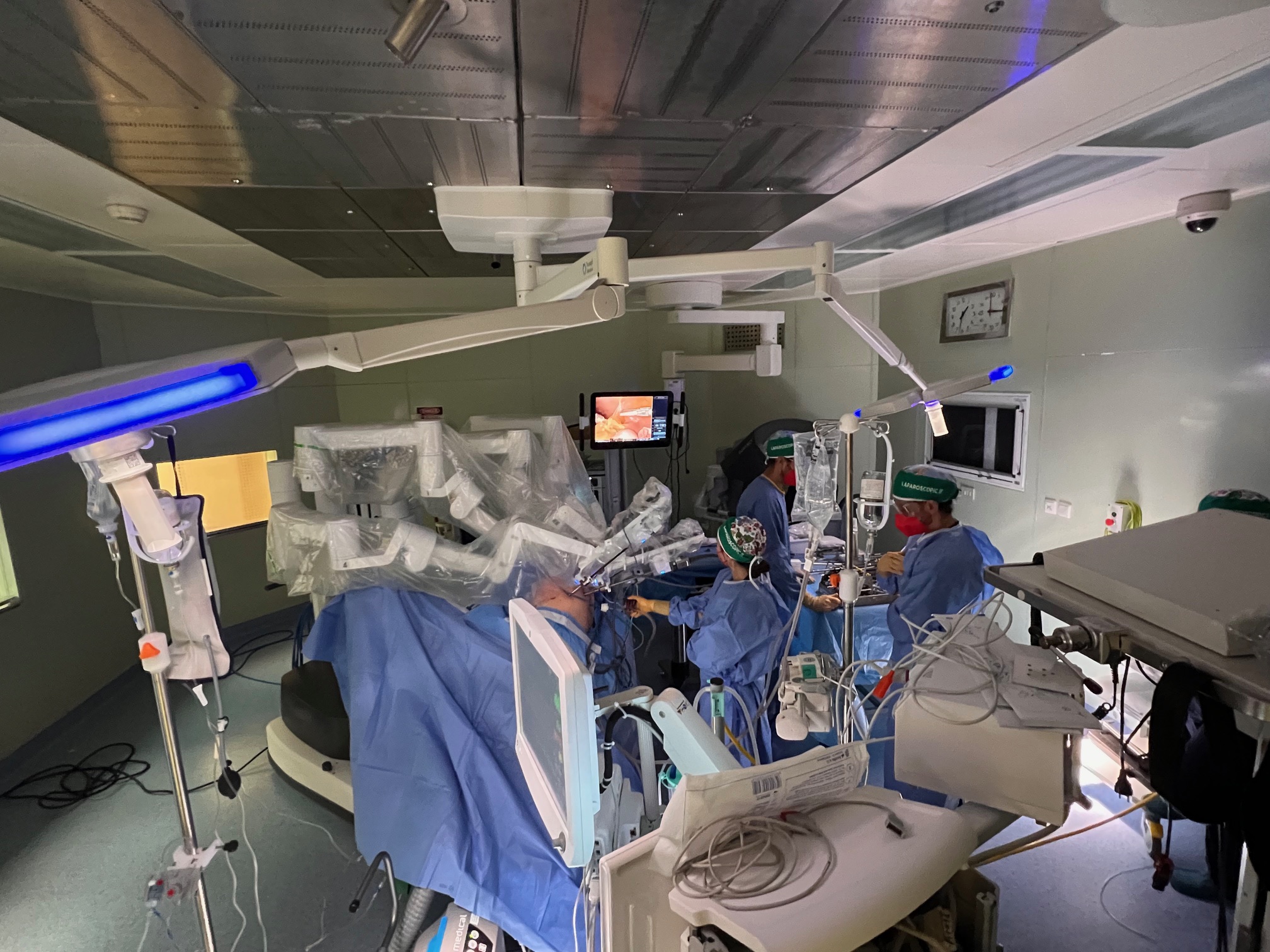 Al “Giglio” di Cefalù effettuati e trasmessi in diretta 3 interventi di chirurgia robotica e laparoscopia avanzata