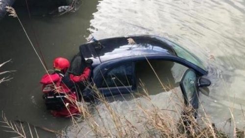 Incidente stradale: auto nel canale , 3 giovani morti e un disperso