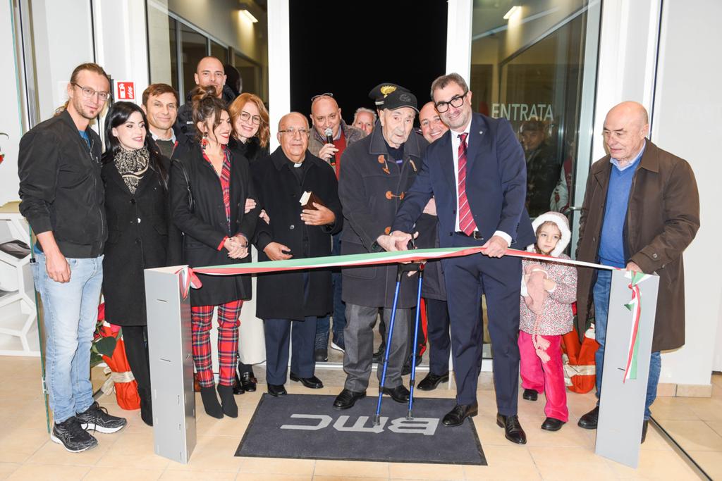 Presentato a Serradifalco il nuovo Centro Cicli Fina con testimonial d’eccezione Davide Ballan, Dalia Muccioli, Laura Macrì e Mark Jansen