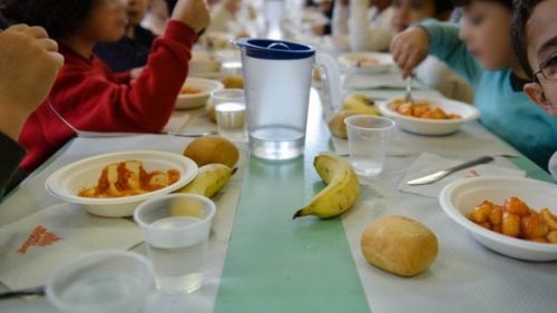 Ventisei bambini e 4 insegnanti visitati dai sanitari del 118 per presunta intossicazione alimentare