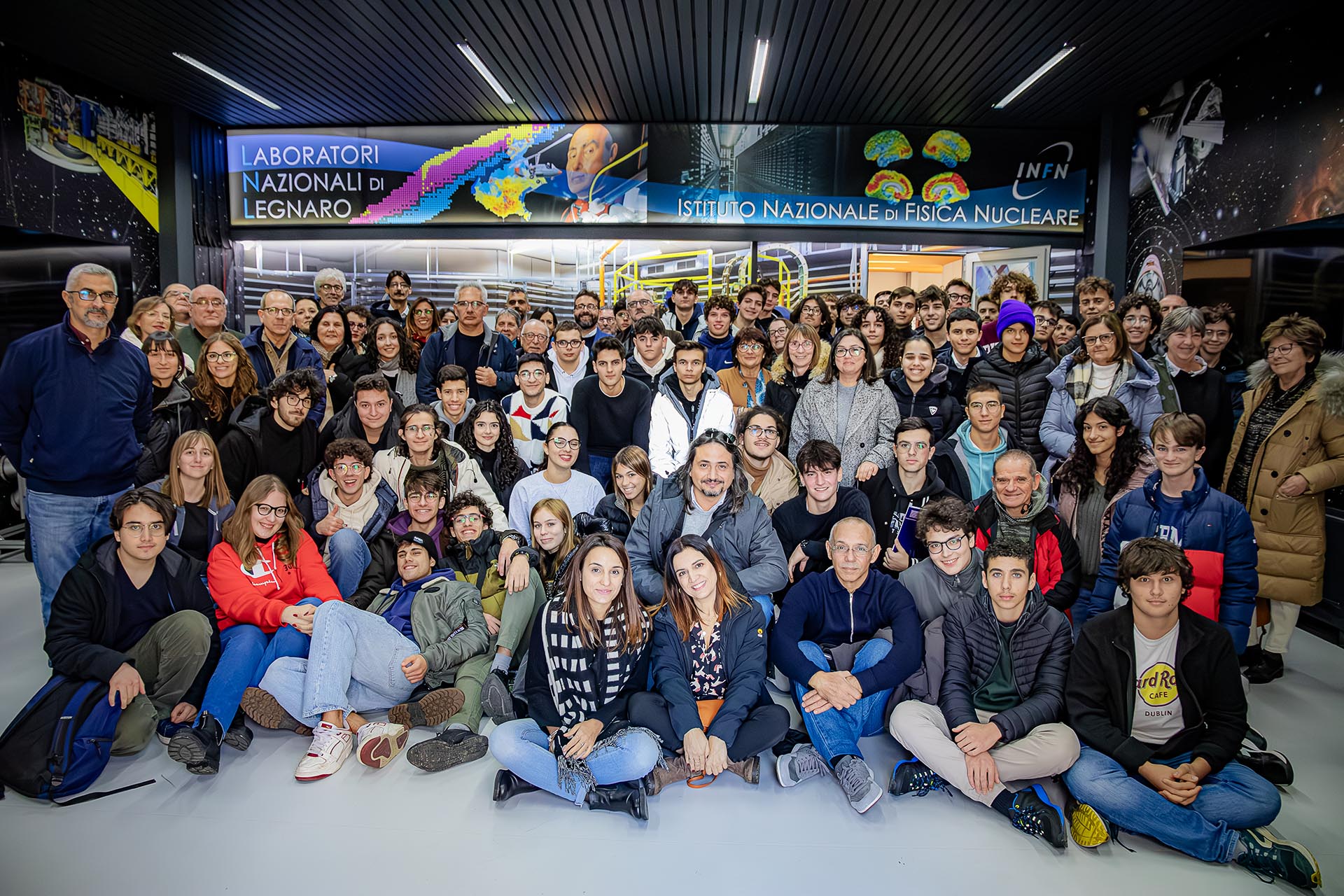 Caltanissetta. Gli studenti del “Volta” nei laboratori di Fisica Nucleare con progetto “Extreme Energy Events”