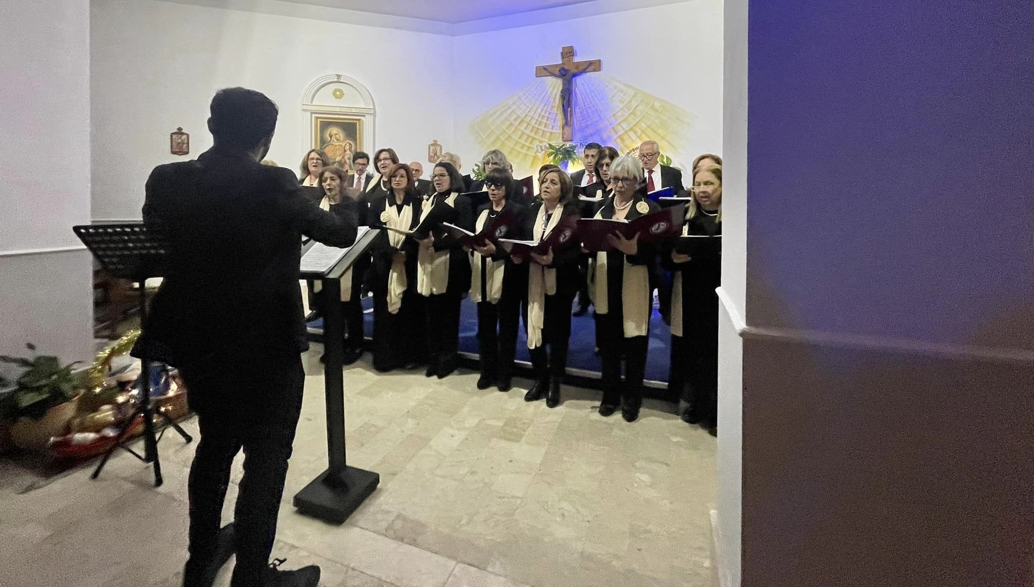 San Cataldo. Si è acceso il Natale a Pizzo Carano – Sant’Anna con la corale “Renzo Chinnici” e la soprano Liliana Aiera