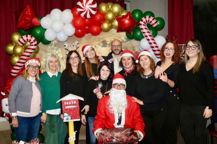 “La magia del Natale solidale”: la cooperativa sociale Infomedia festeggia con i propri bambini e le loro famiglie