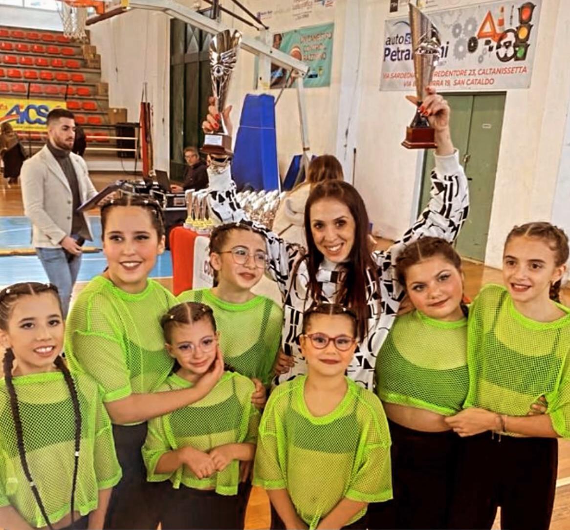 Caltanissetta dance competition: sui tre gradini del podio le ballerine di Annalisa Locicero