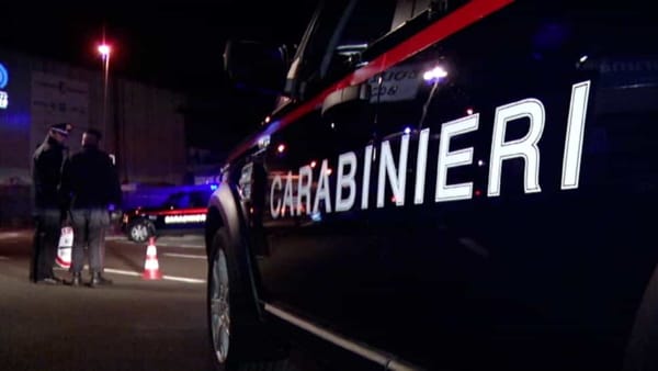 ‘Cavallo di ritorno’ per moto rubata ma all’appuntamento trova i carabinieri: 18enne arrestato