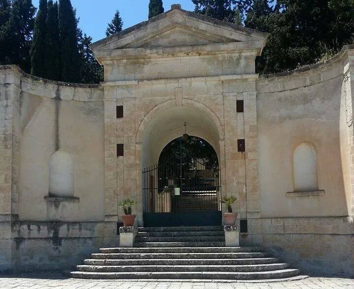 Villalba. Per le festività natalizie il cimitero comunale sarà aperto: ecco in quali giorni e orari