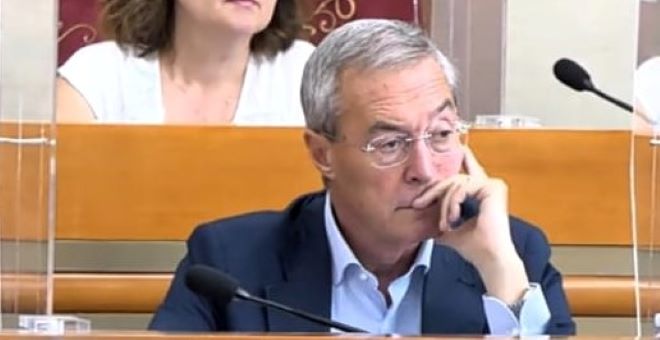 Gela. Mura e giochi imbrattati con scritte e insulti “no vax” saranno ripulite