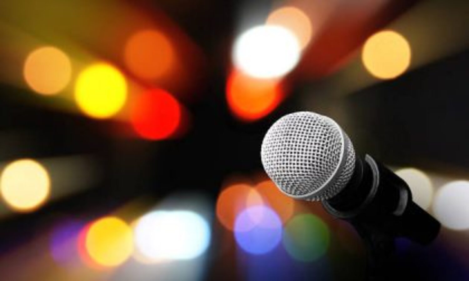 Caltanissetta, venerdì con “Equo Christmas” una serata con Benachin e Karaoke