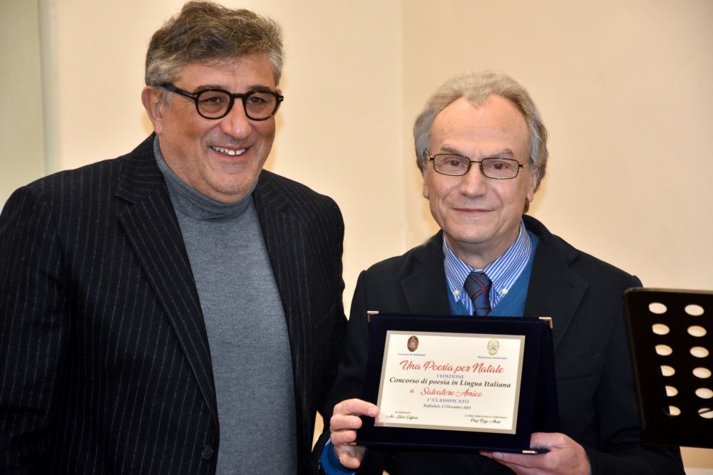 Per il nisseno Salvatore Amico primo posto al concorso “Una poesia per il Natale”