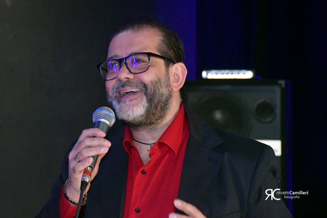 Sommatino, sabato Tony Gangitano presenta il suo romanzo “Una corona mortale”